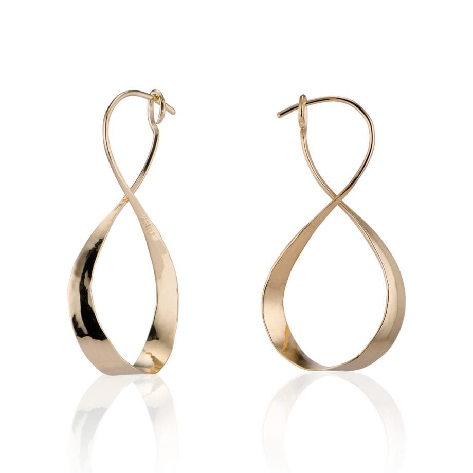 Figure Eight Easy Close Earrings